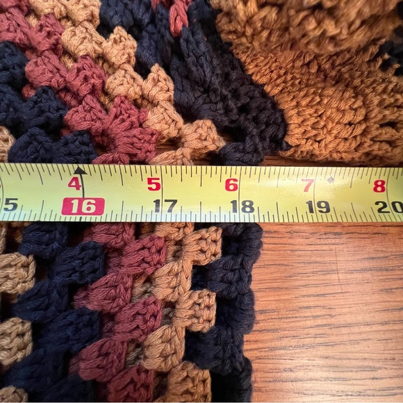 ⭐️ Zara Short Sleeve Ruffle Black Brown Gold Crochet Knit Ruffle Crop Top MEDIUM - Picture 8 of 12